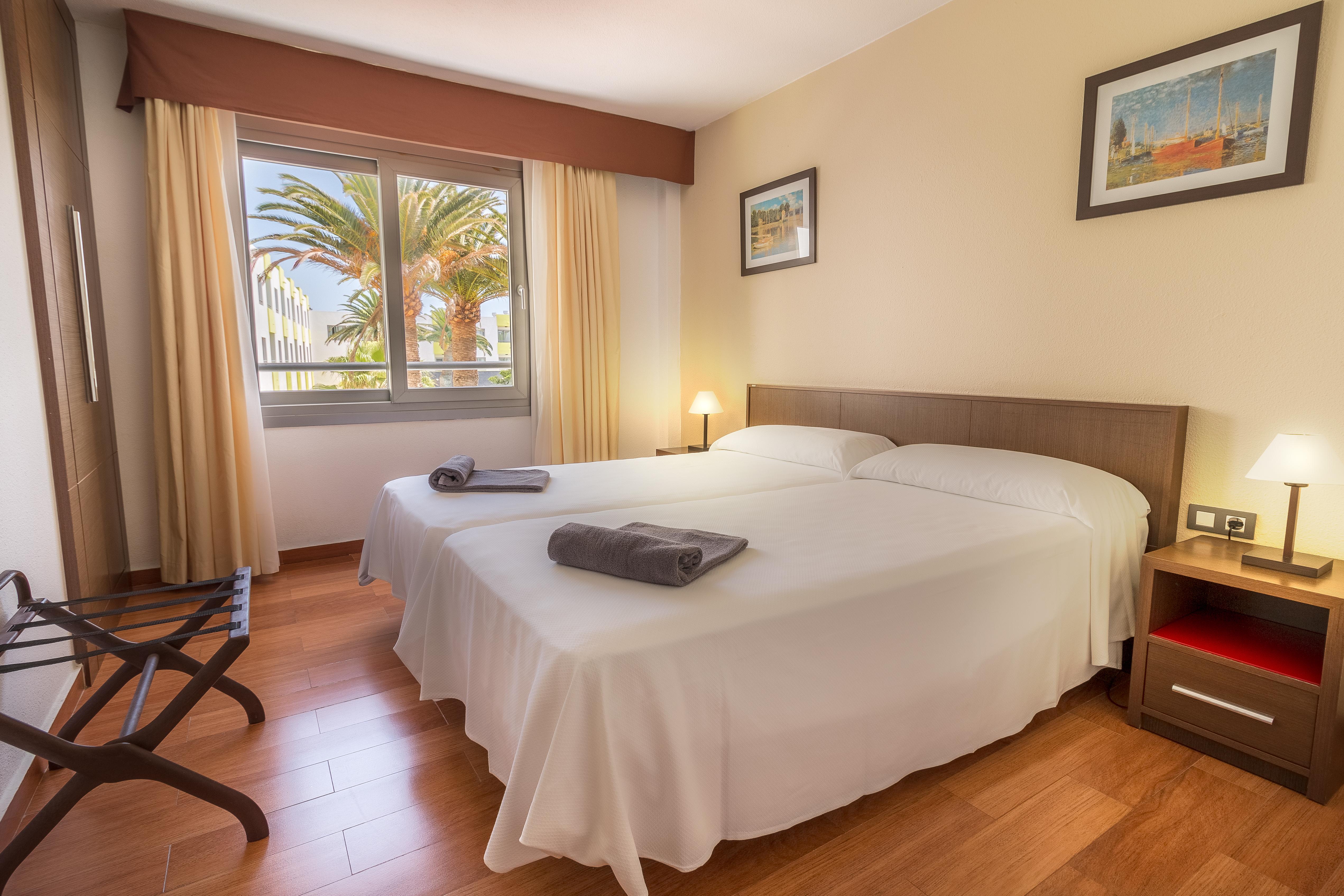 Hotel Livvo Corralejo Beach Exterior photo