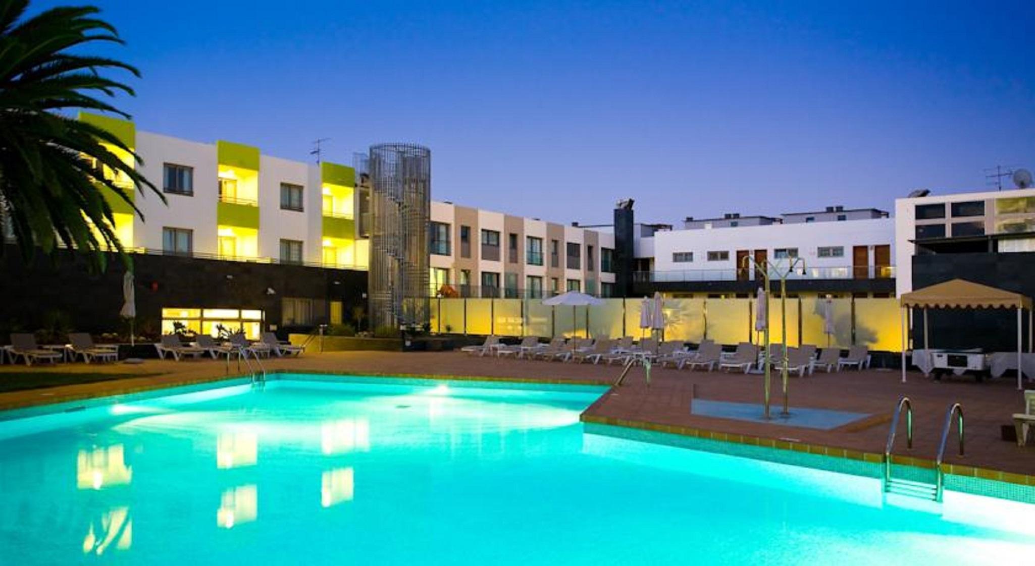 Hotel Livvo Corralejo Beach Exterior photo