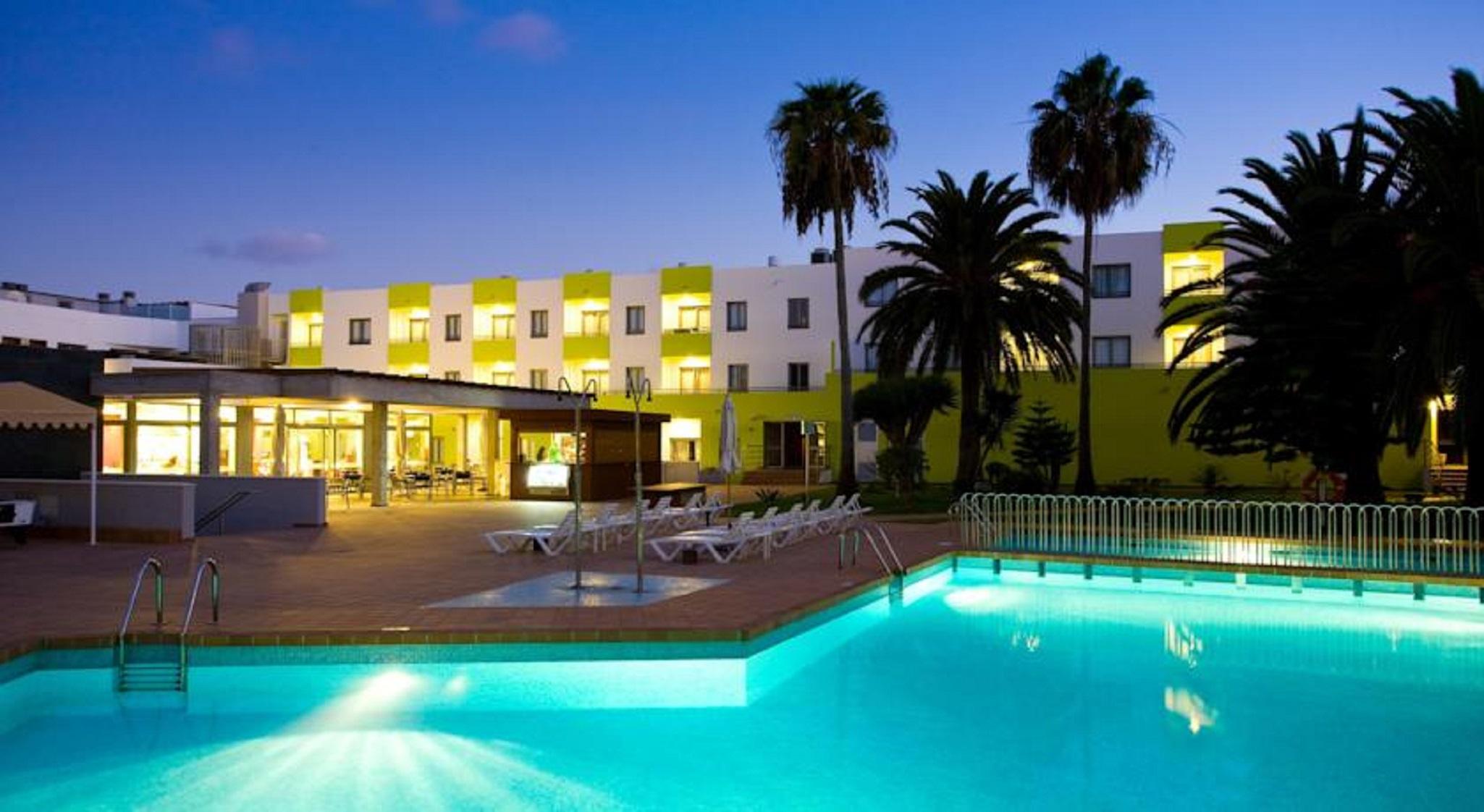 Hotel Livvo Corralejo Beach Exterior photo
