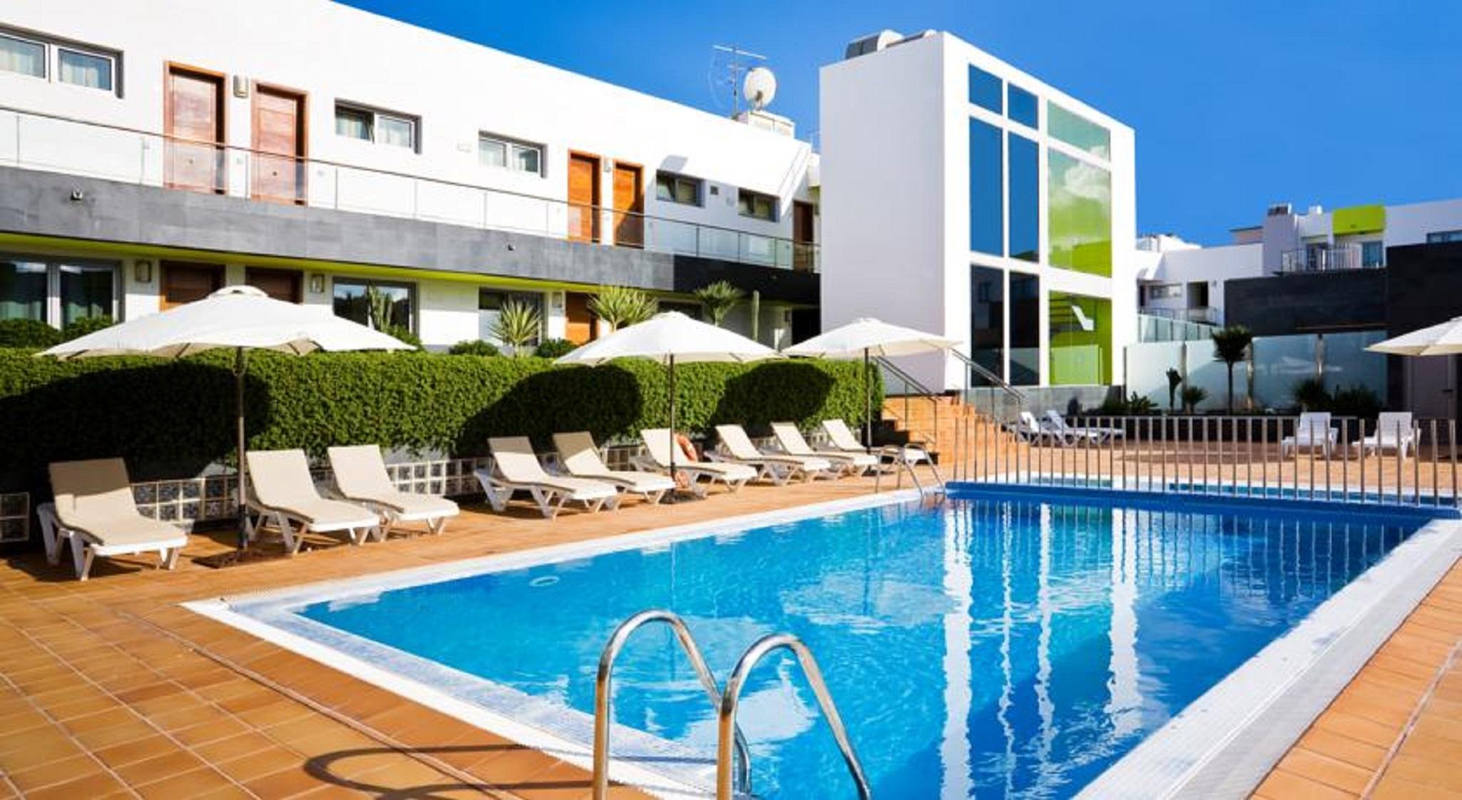 Hotel Livvo Corralejo Beach Exterior photo