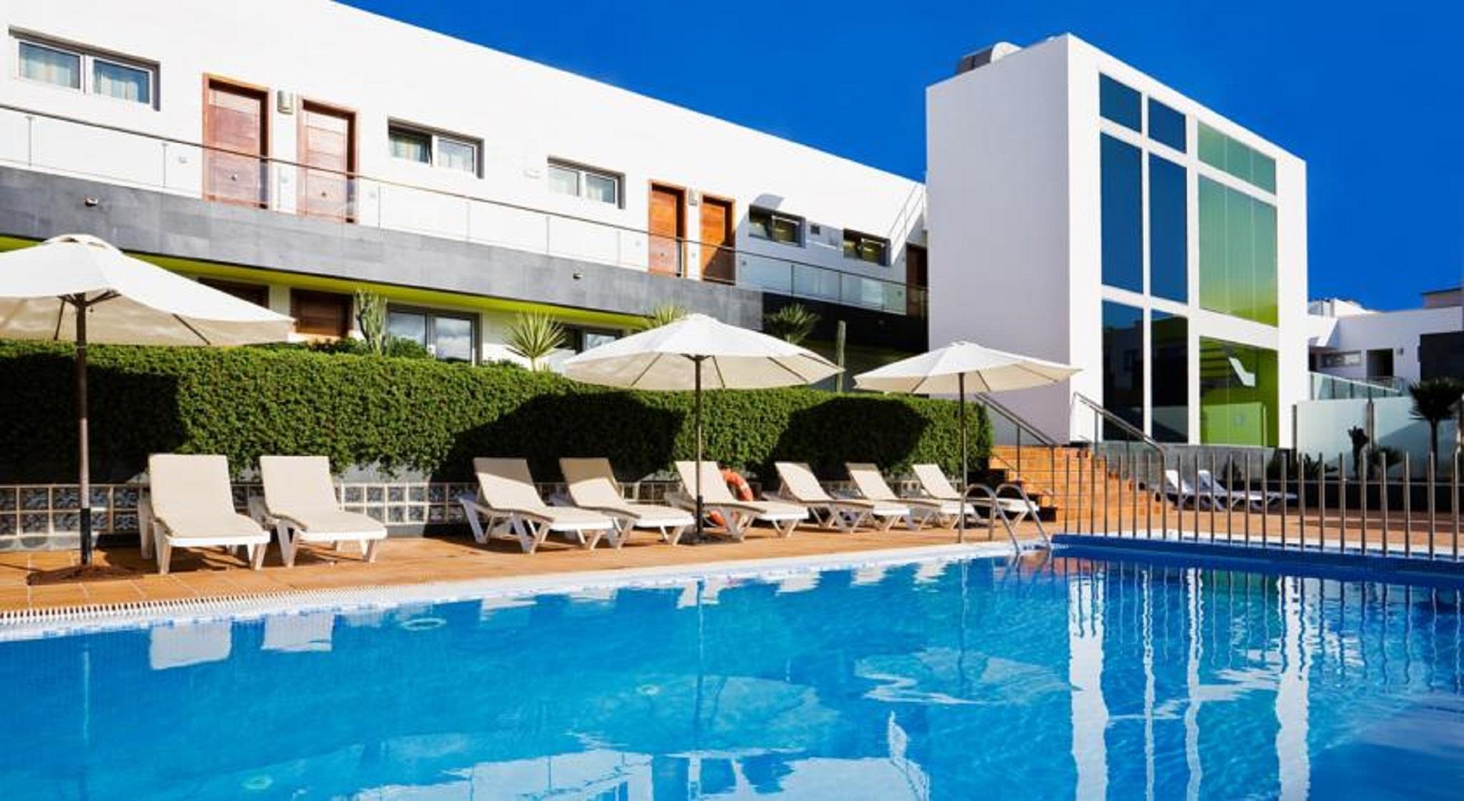 Hotel Livvo Corralejo Beach Exterior photo