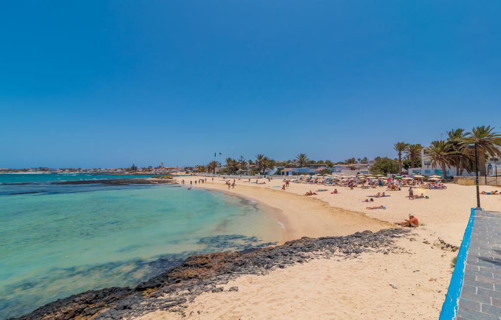 Hotel Livvo Corralejo Beach Exterior photo