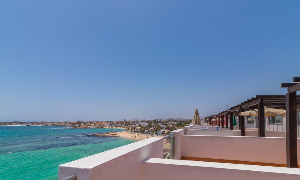 Hotel Livvo Corralejo Beach Exterior photo