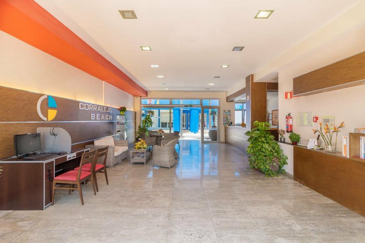 Hotel Livvo Corralejo Beach Exterior photo